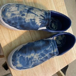 Men’s Tie-Dye Slipons, US 9.5 / UK 43.